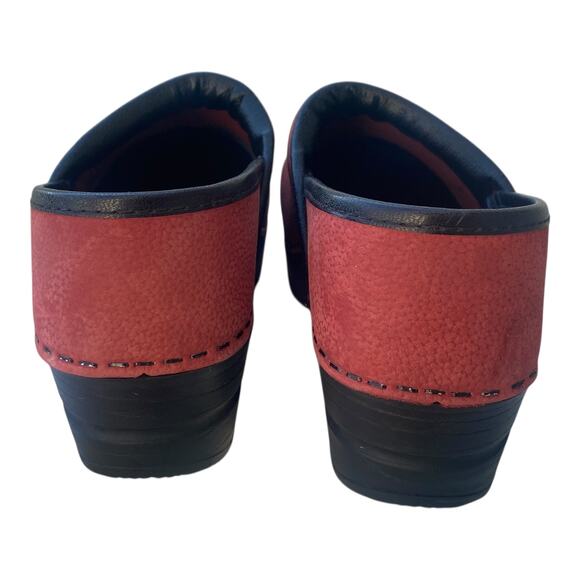 Sanita Professional Clogs EU 35 US 4 Red Suede Nurse Doctor Comfort Work Shoe - Picture 6 of 12